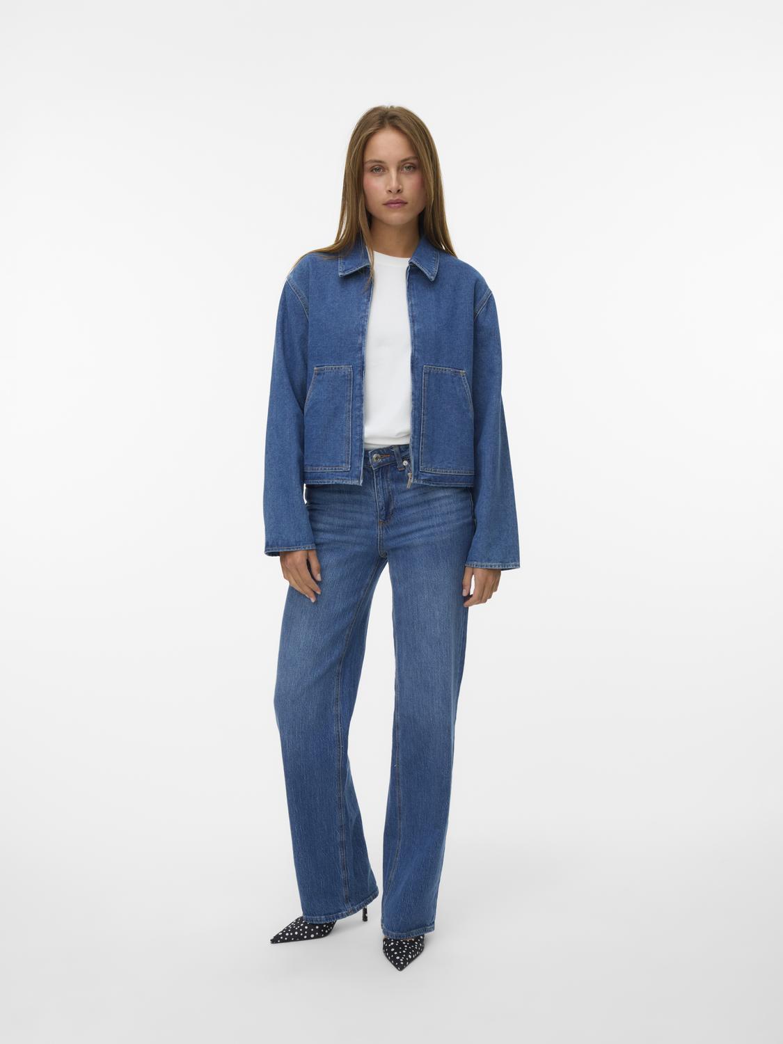 model_shot-front